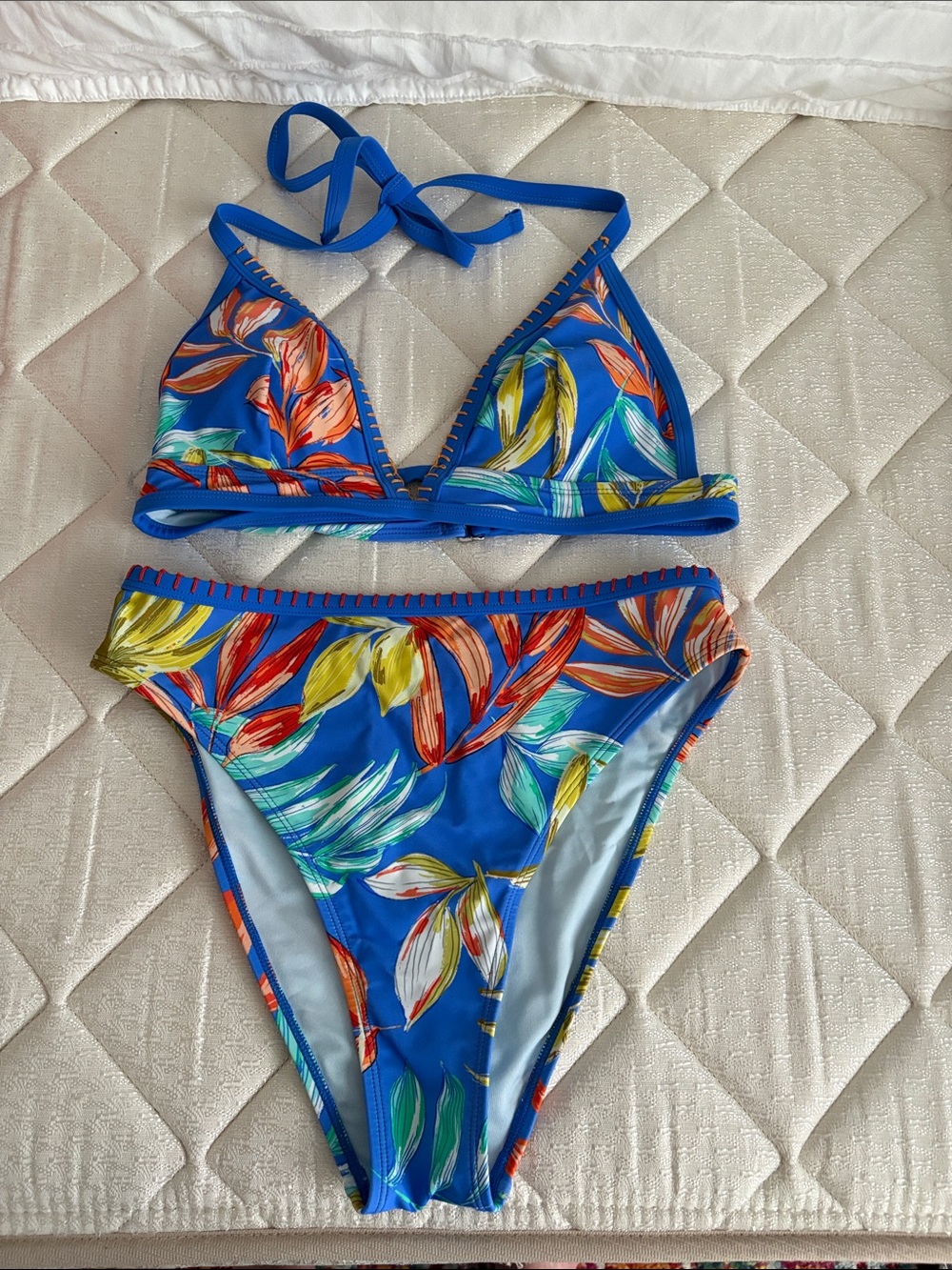 Womens Blue Tropical Print Two-Piece Swimsuit - Floral Bikini